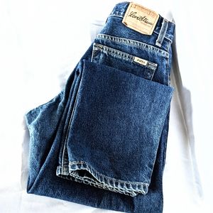 Levi's Classic Blue Jeans. Size 6 Short.